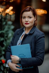 JUSTYNA KUBIAK